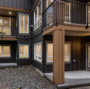 Polar Peaks Lodge project image 1